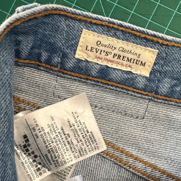 Levi’s Ribcage Split Flare Jeans - Picture 9 of 13